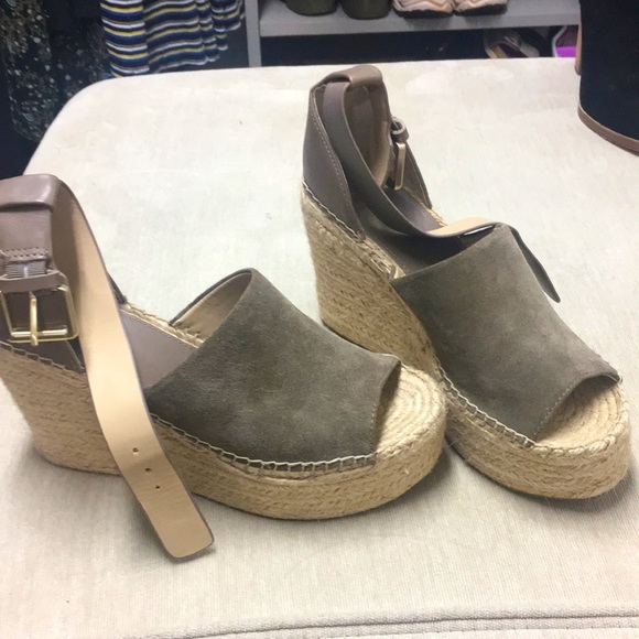 Marc Fisher Olive Green Suede & Gray Leather  Wedge with Gold Buckle - Picture 1 of 6